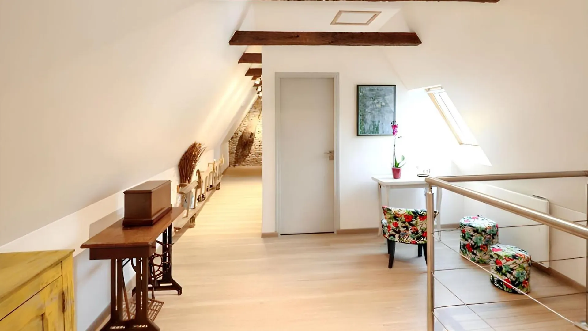 Villa Accueillante Avec Vue Montagne A Vieillevie + Piscine Privee